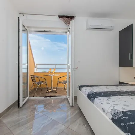 Zloic In Appartement