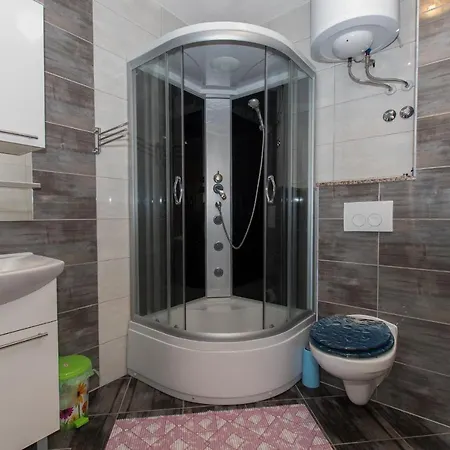 Zloic In Appartement *