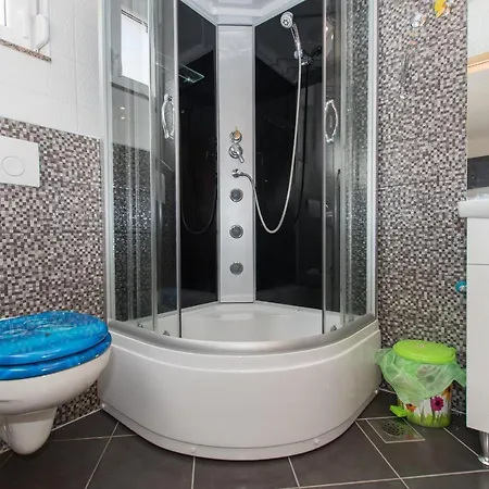 Zloic In Appartement