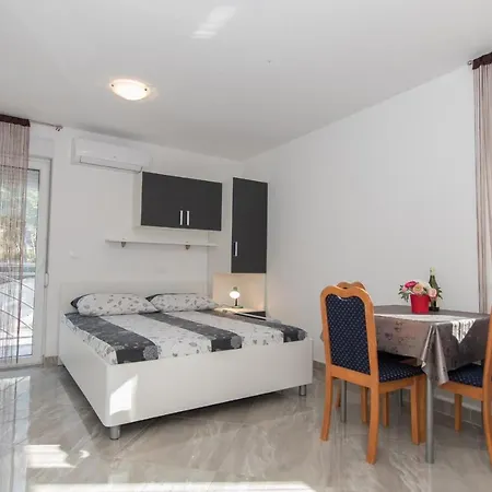 Zloic In Appartement